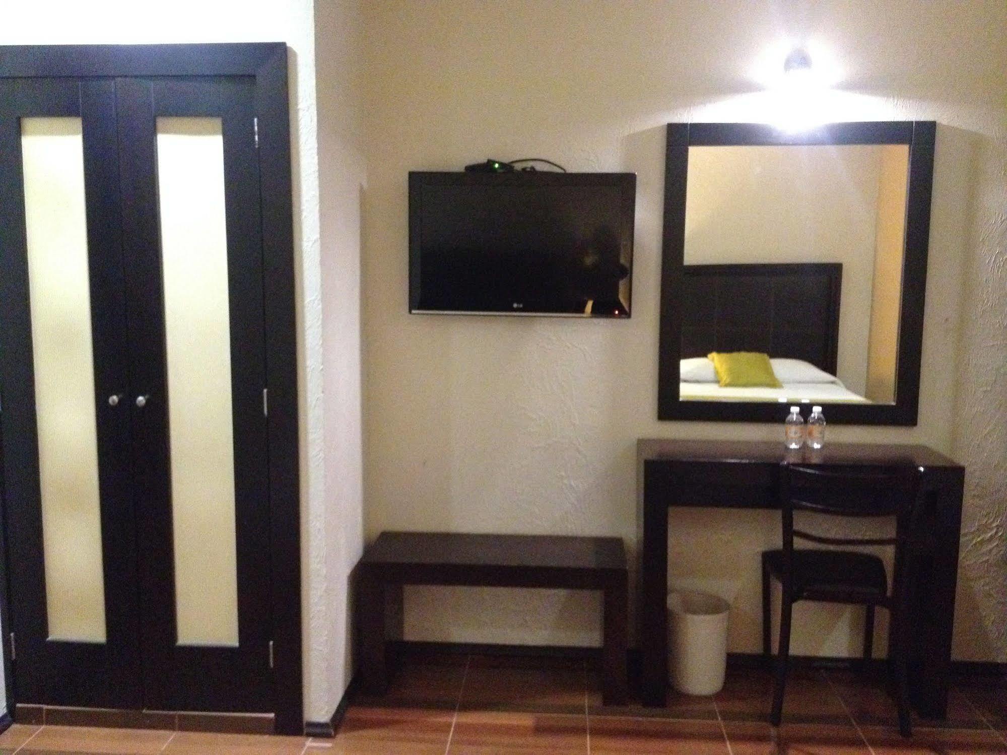 Hotel Majova Inn Халапа Екстер'єр фото